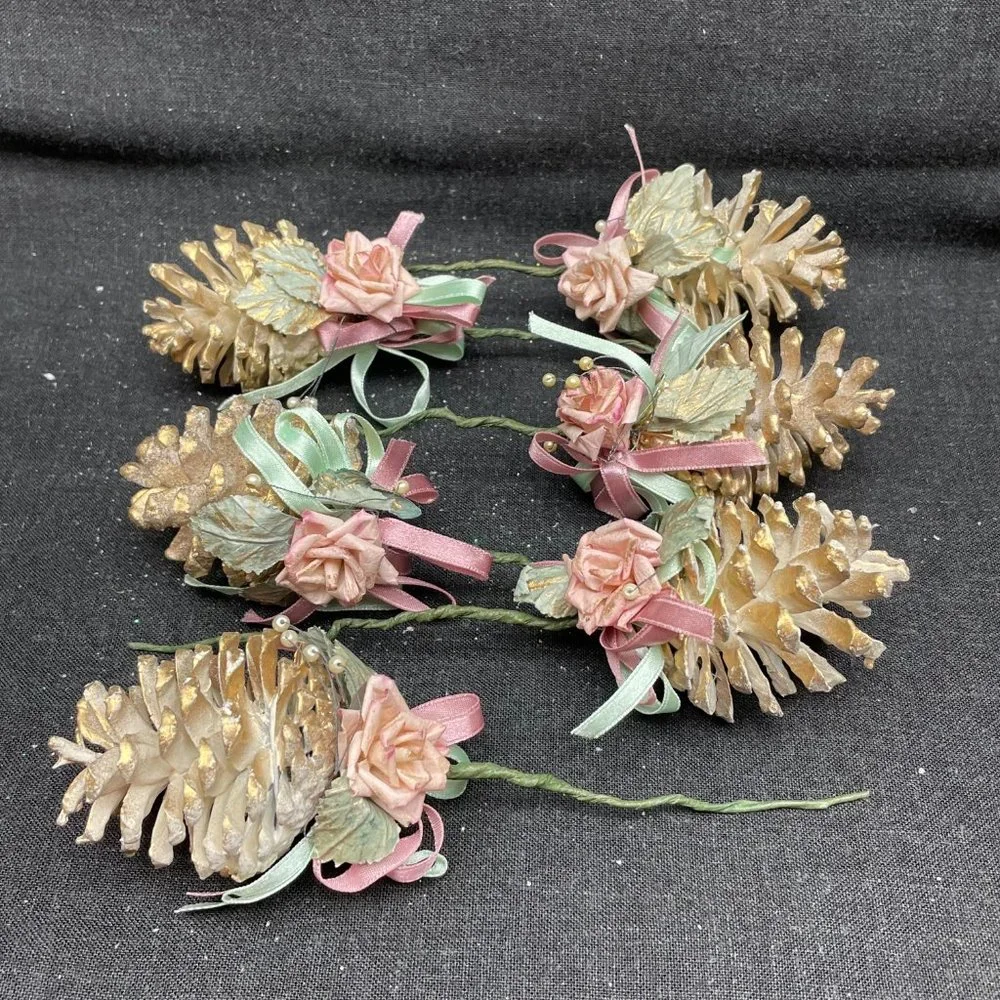 EUC S/6 Gold & White Pine Cones w/Pink Silk Roses, Pink/Green Ribbon, 7 1/2